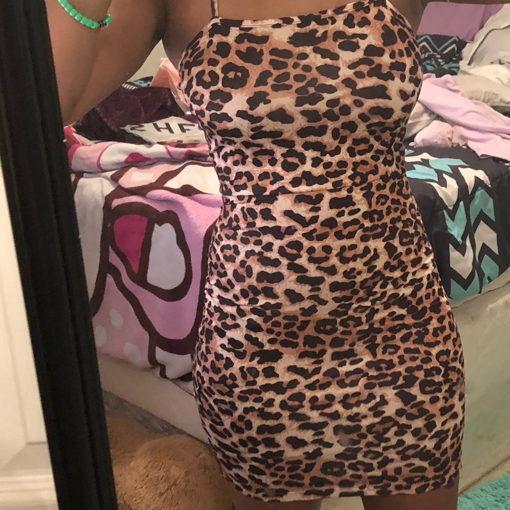 Leopard print bodycon dress